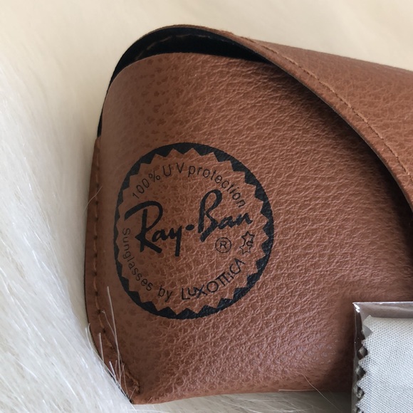 Brand new Ray-Ban classic case + lens cloth - Picture 4 of 5